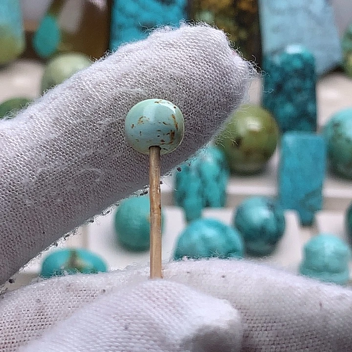 绿松石未镶嵌珠宝奇石直径8.5老型珠