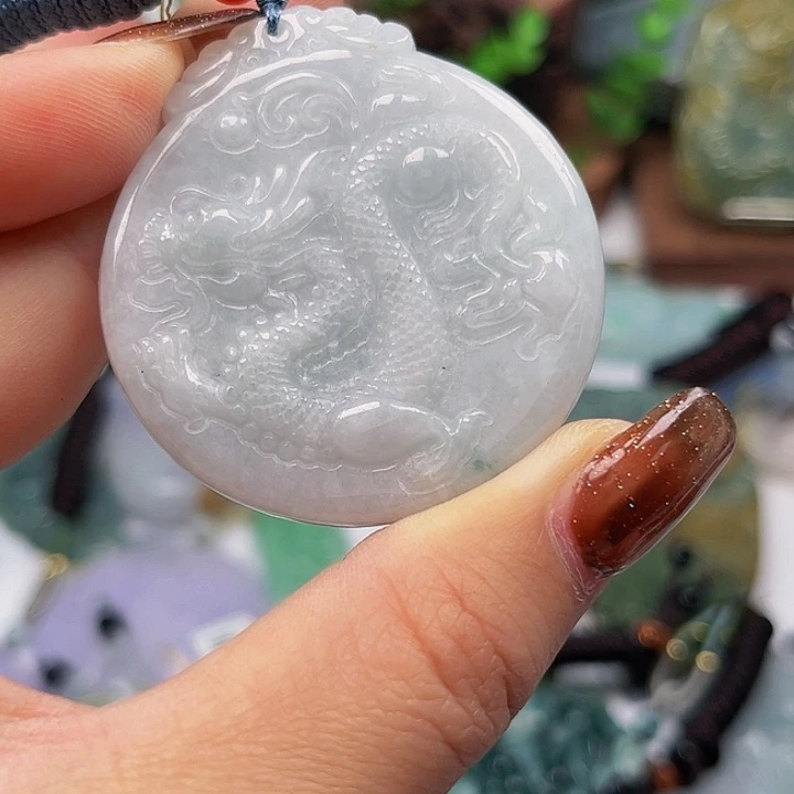 翡翠未镶嵌颈饰挂件