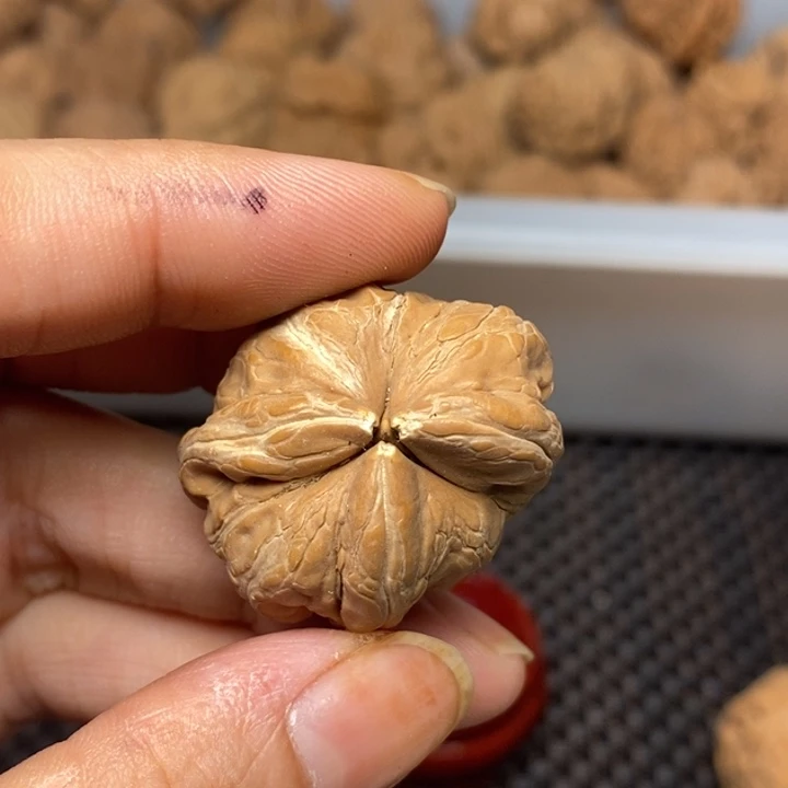 飞***觉吊坠文玩核桃文玩核桃异形单只