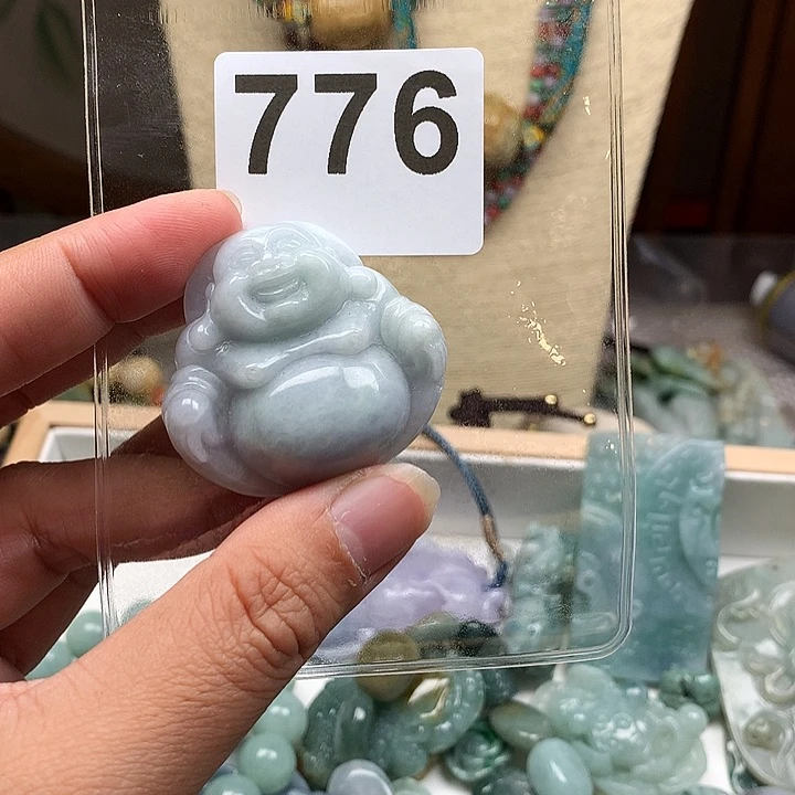 翡翠颈饰未镶嵌菩***树翡翠