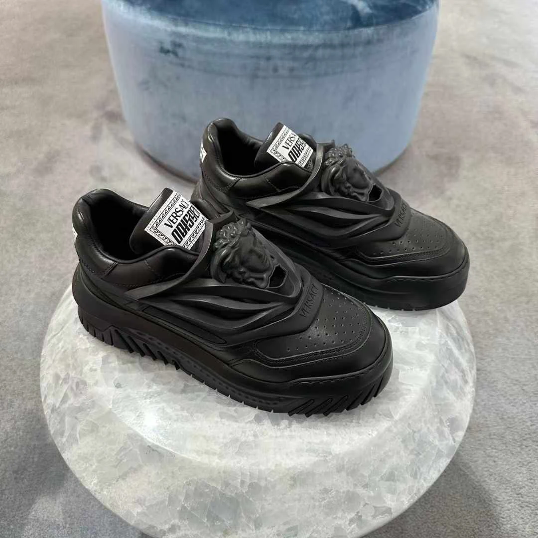 未使用 VERSACE/范思哲 男款Odissea时尚黑色飞船鞋休闲鞋