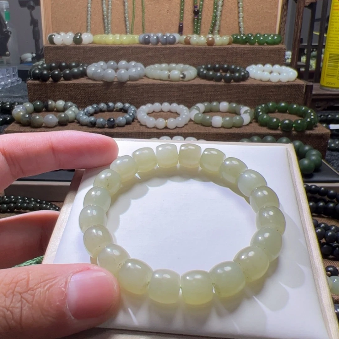 和田玉（糖玉）未镶嵌手链