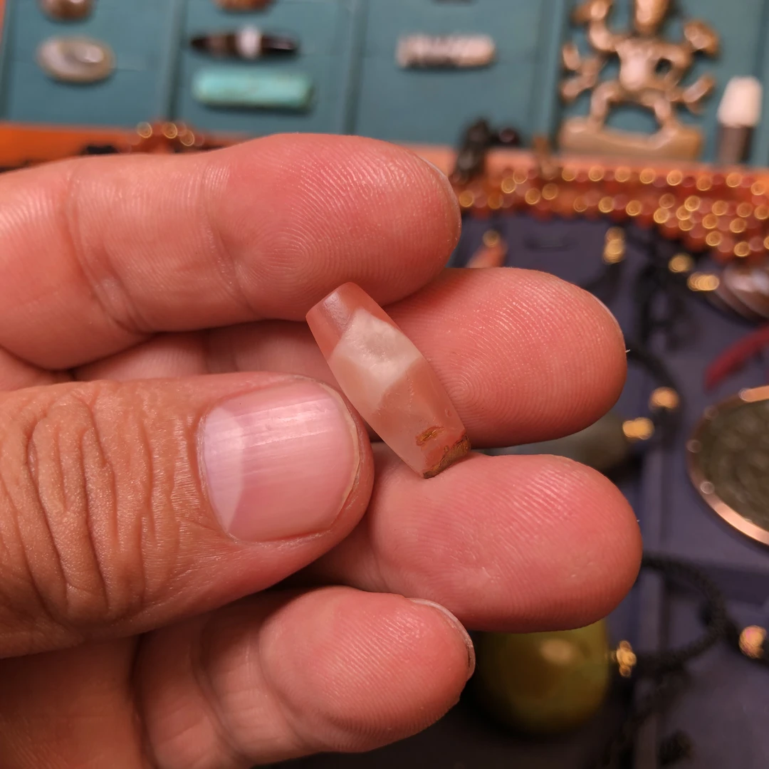 粉色系巴克特里亚管珠