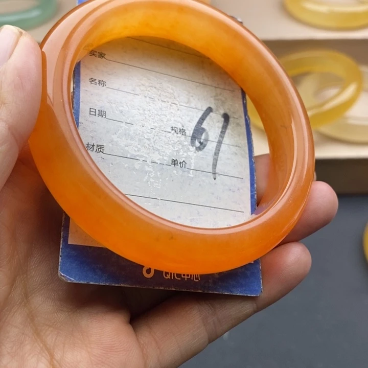 石英质玉未镶嵌手镯