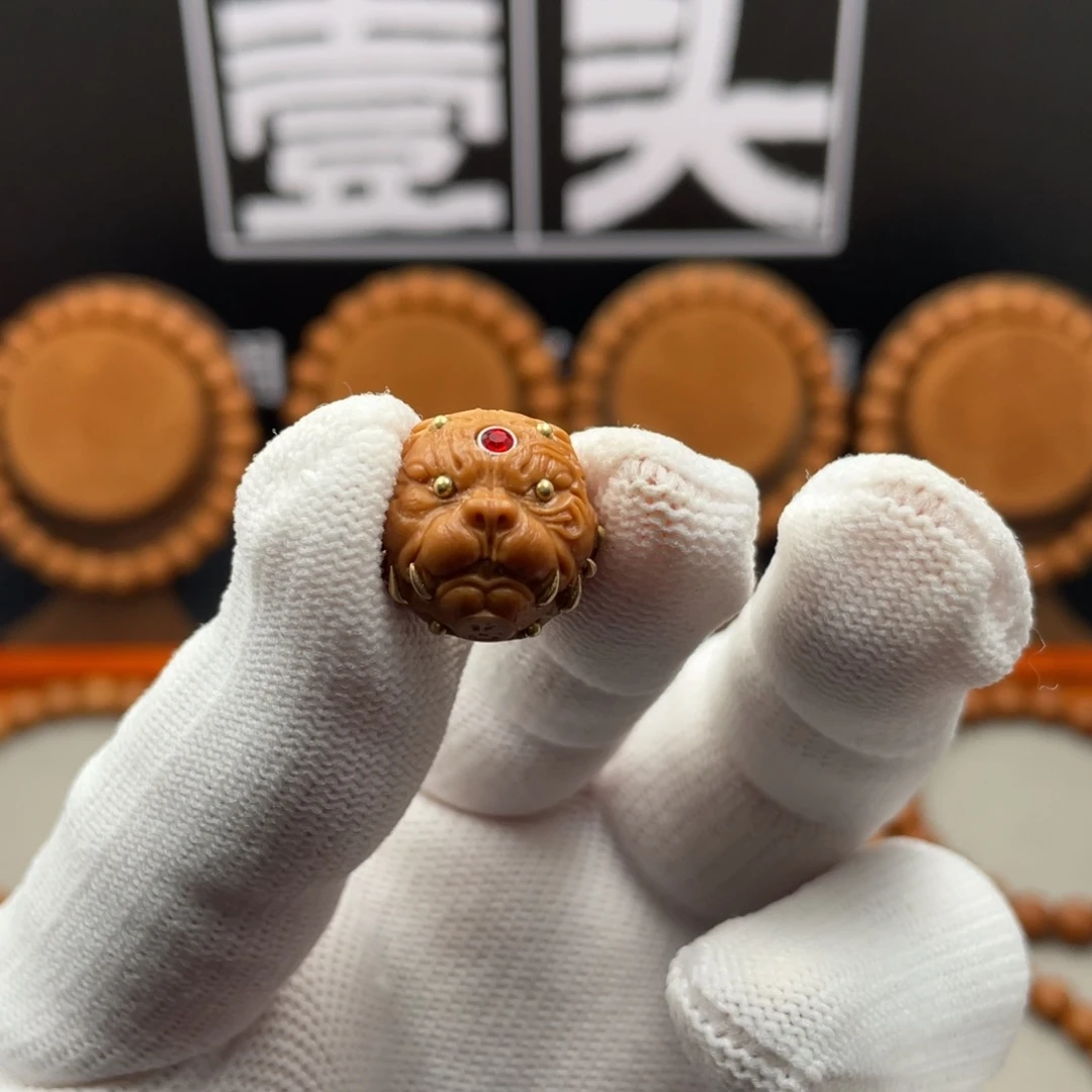 猴头核桃吊坠单颗雕刻