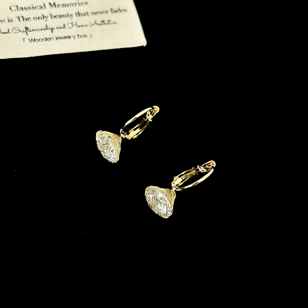 铜合金锆石耳饰 新款日韩时尚金色锆石耳扣2216