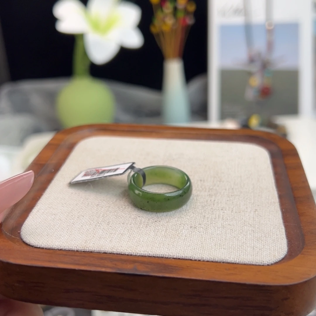 和田玉（糖玉）未镶嵌戒指N119碧玉轮胎直径18.1不退换