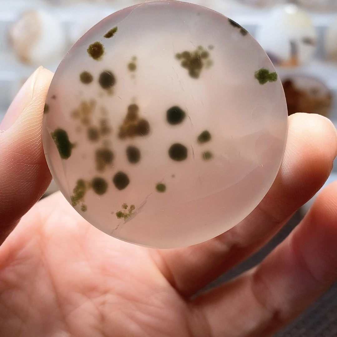 玛瑙/玉髓未镶嵌珠宝奇石