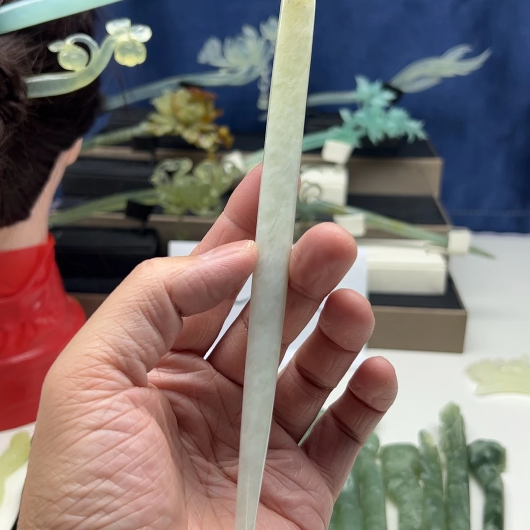 蛇纹石玉未镶嵌福利发簪笑