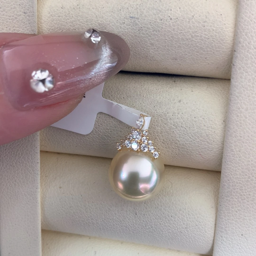 海水珍珠颈饰18K金镶嵌