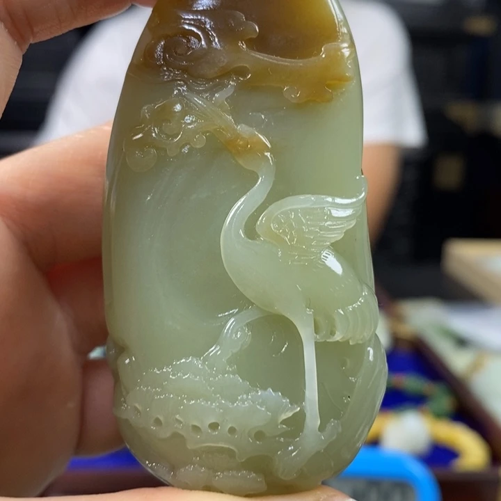 用***3颈饰未镶嵌和田玉