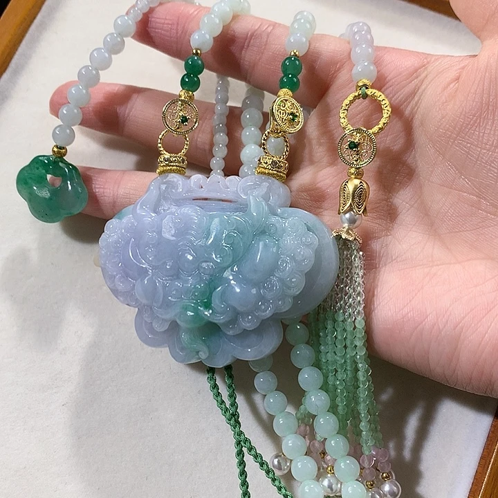 翡翠未镶嵌颈饰翡翠吊坠