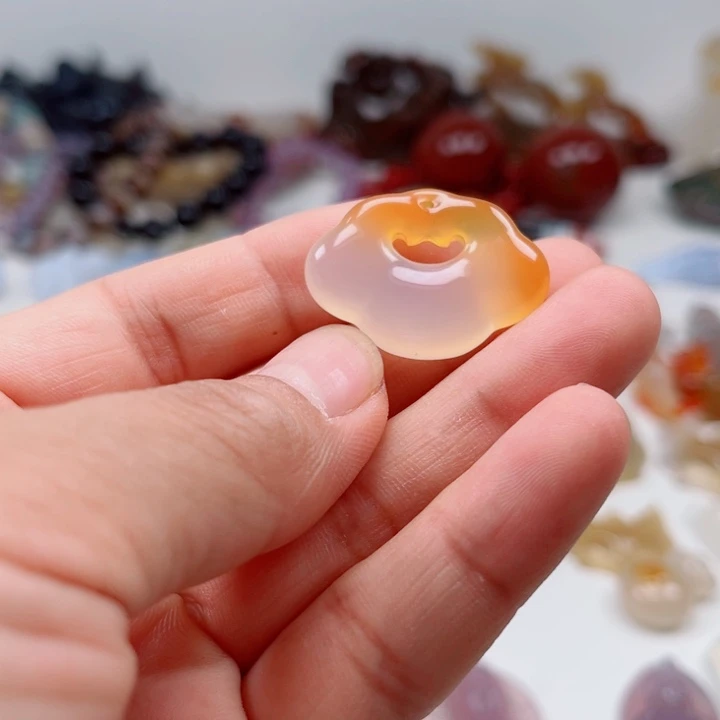 玛瑙/玉髓颈饰未镶嵌