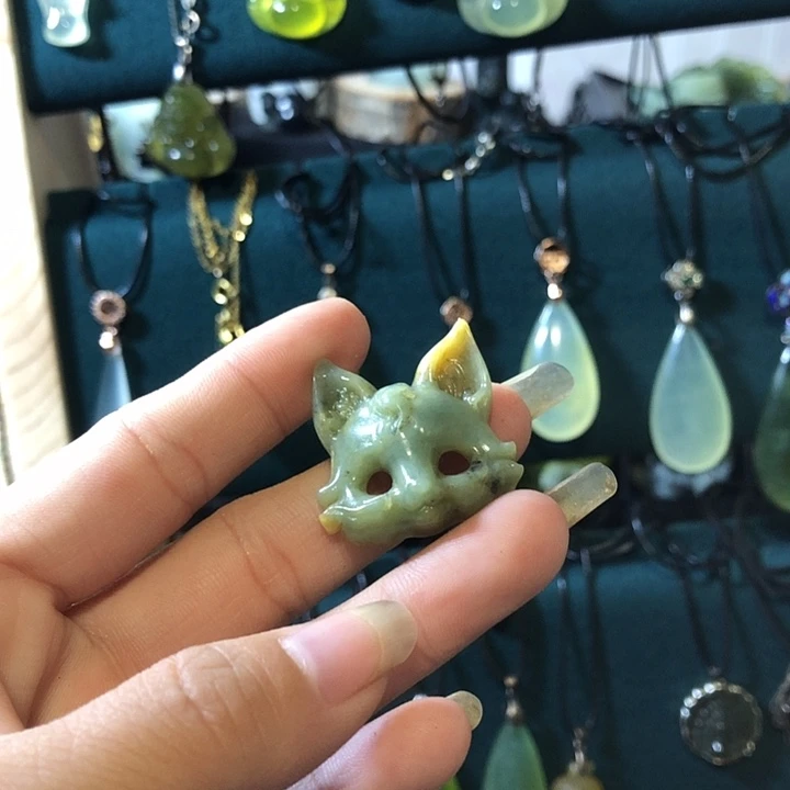 岫玉未镶嵌岫玉挂件