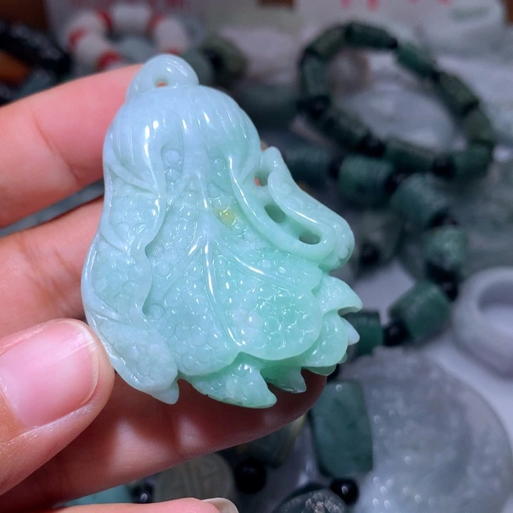 翡翠未镶嵌颈饰保真天然A货翡翠