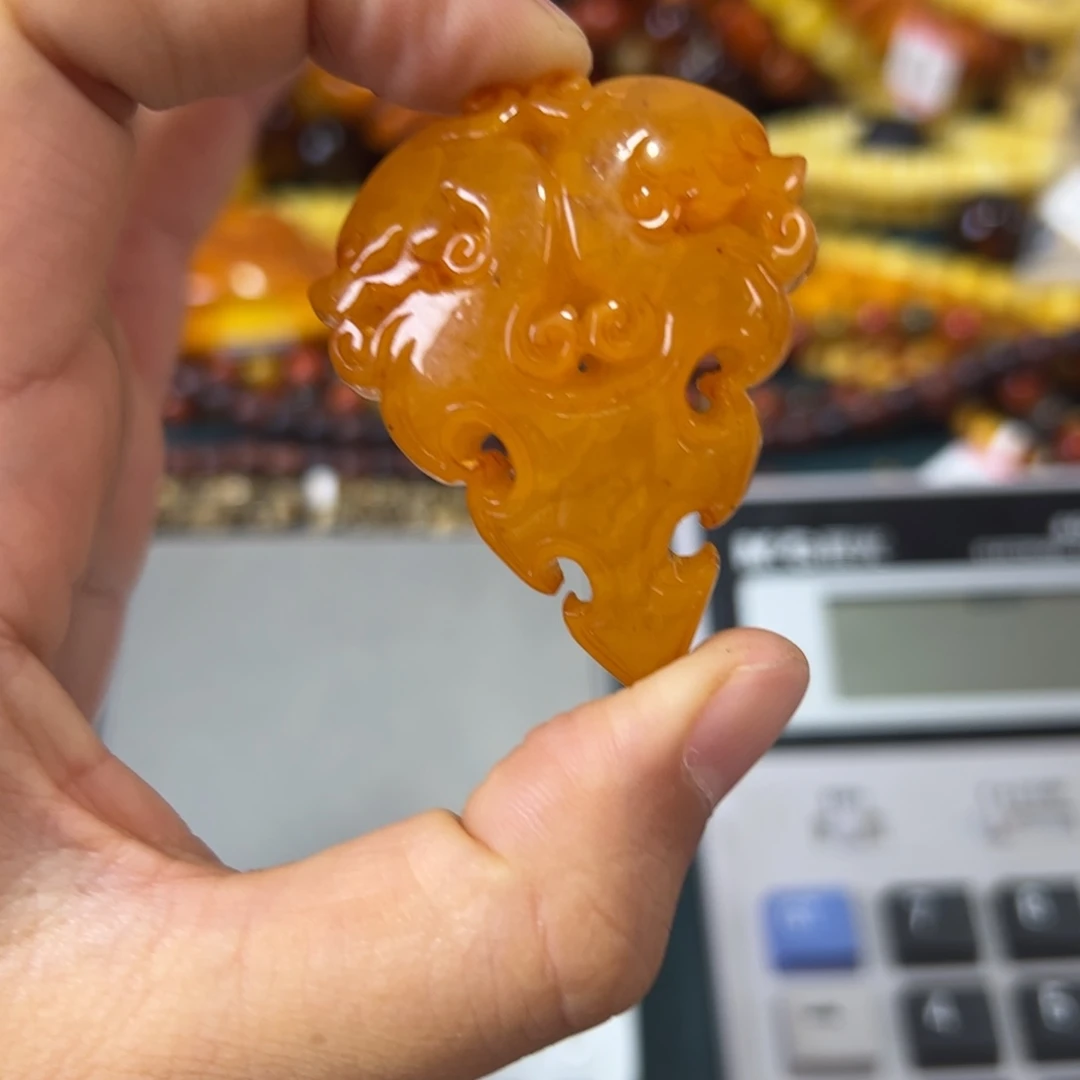 未镶嵌琥珀珠宝奇石631