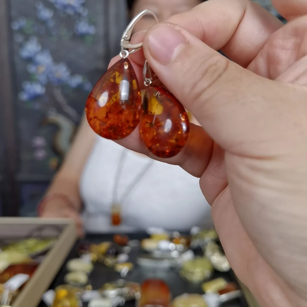 未镶嵌琥珀耳饰多样性发货其一