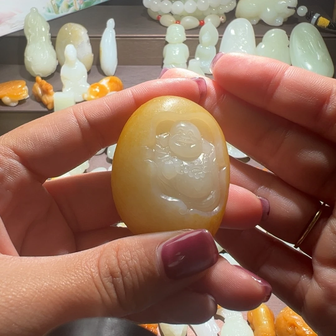 颈饰未镶嵌和田玉知*哥