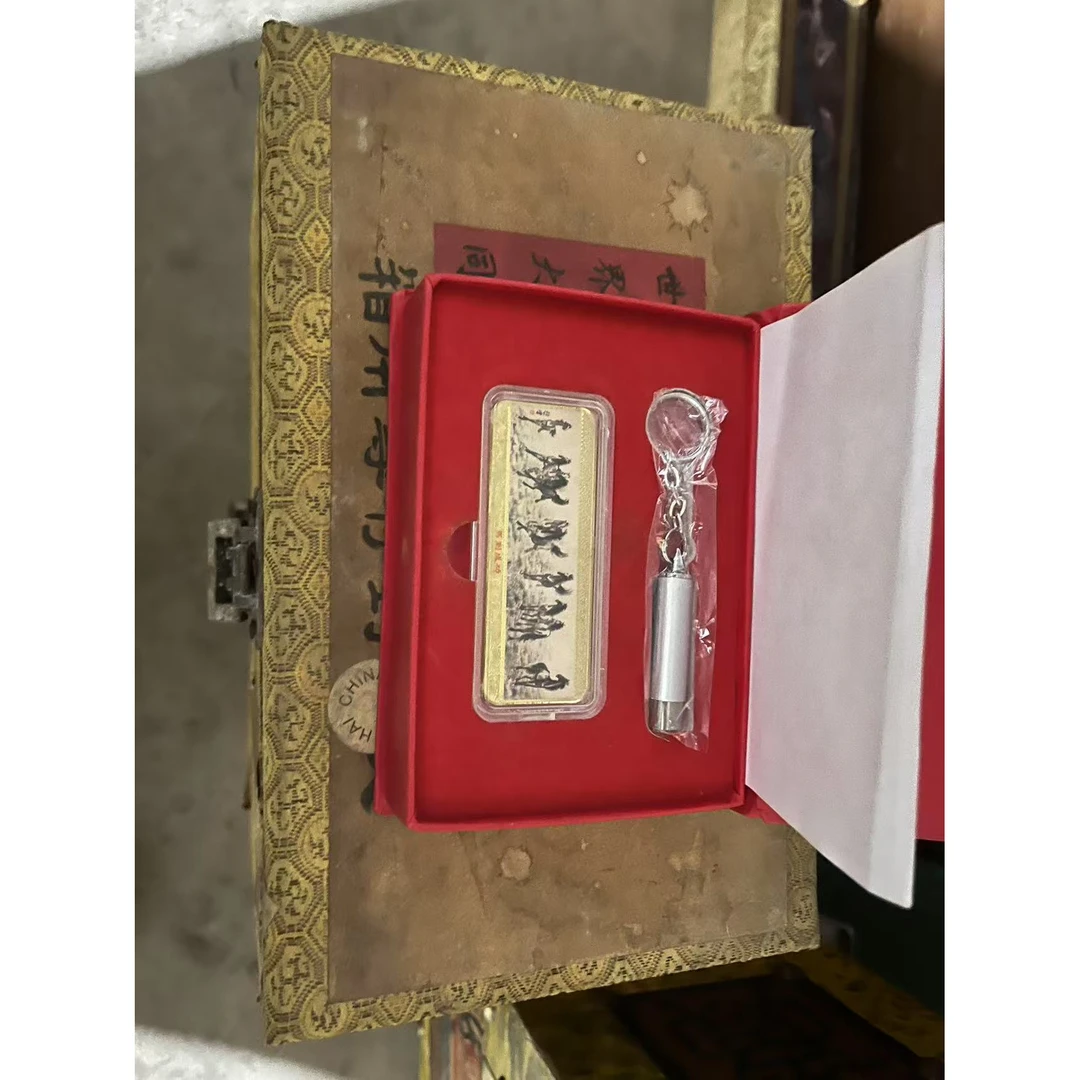 精品摆件细口龙凤瓶闷带红盒