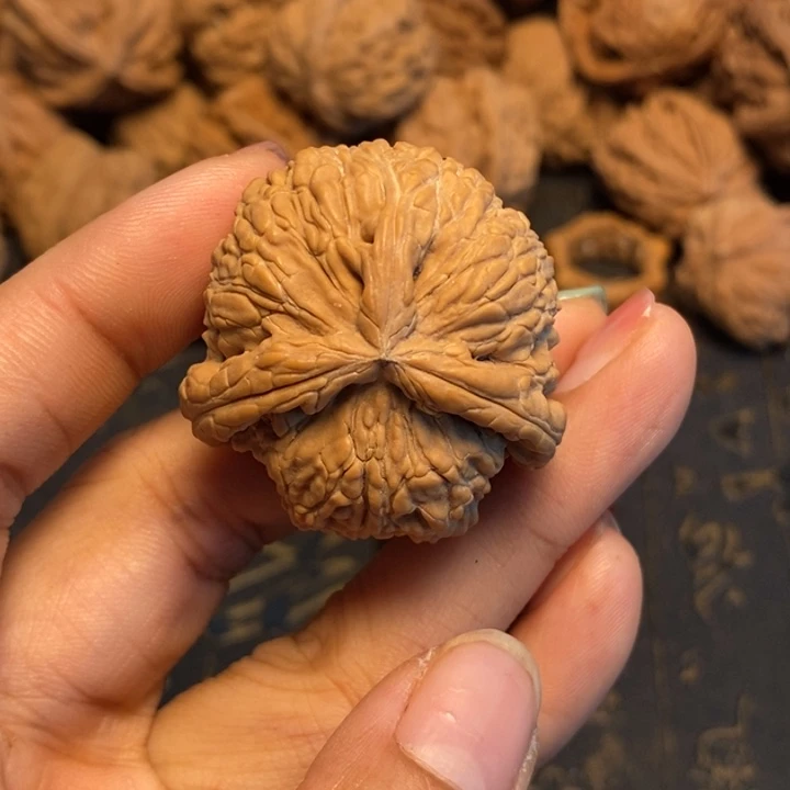 文玩核桃吊坠爱***苞文玩核桃异形单只