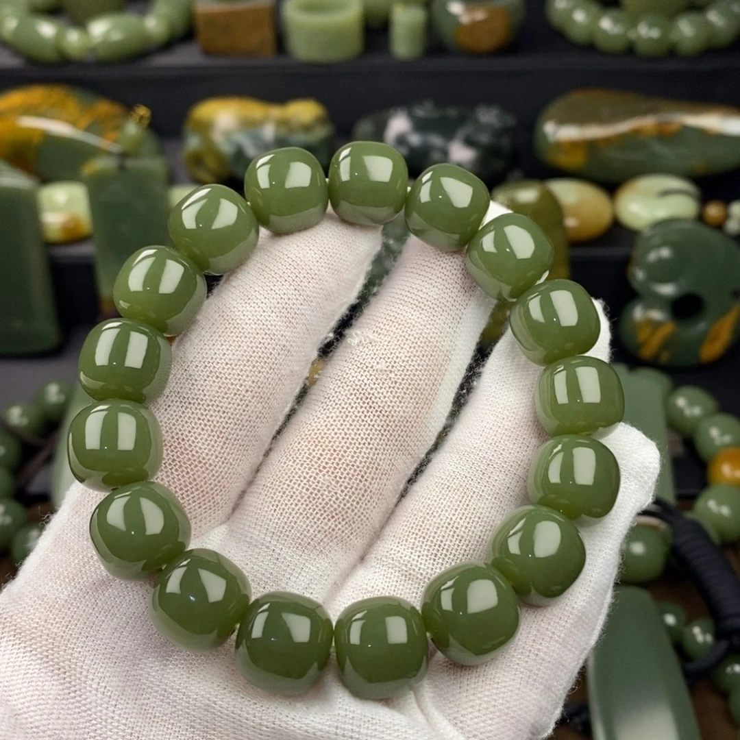 中***秋岫岩老玉（透闪石质玉）未镶嵌手链