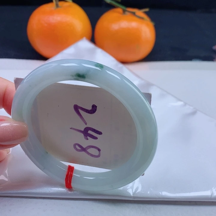 翡翠手镯（圆镯）未镶嵌5657575757