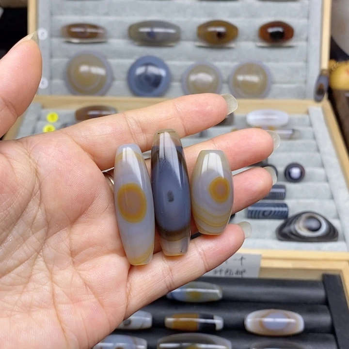 未镶嵌玛瑙/玉髓珠宝奇石p***a