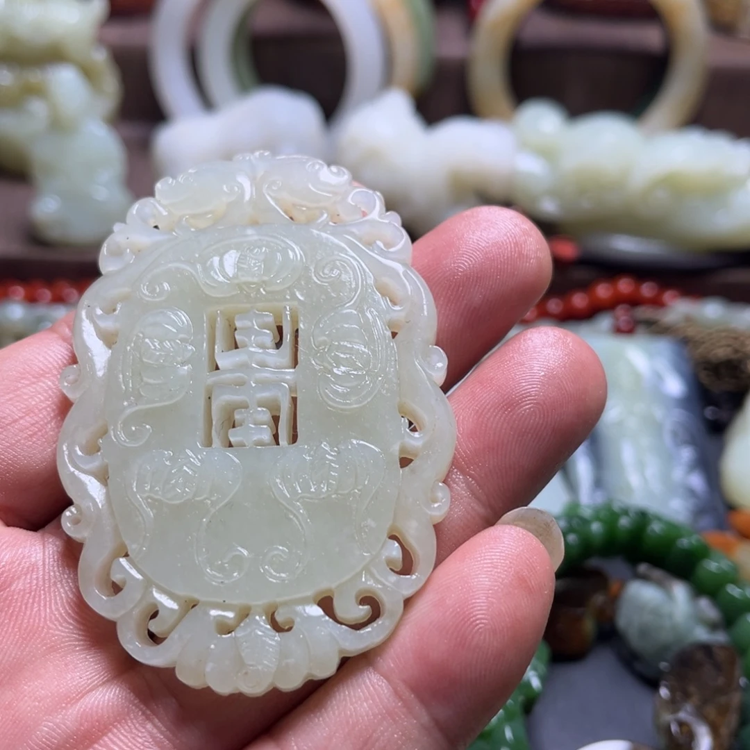 和田玉未镶嵌挂件