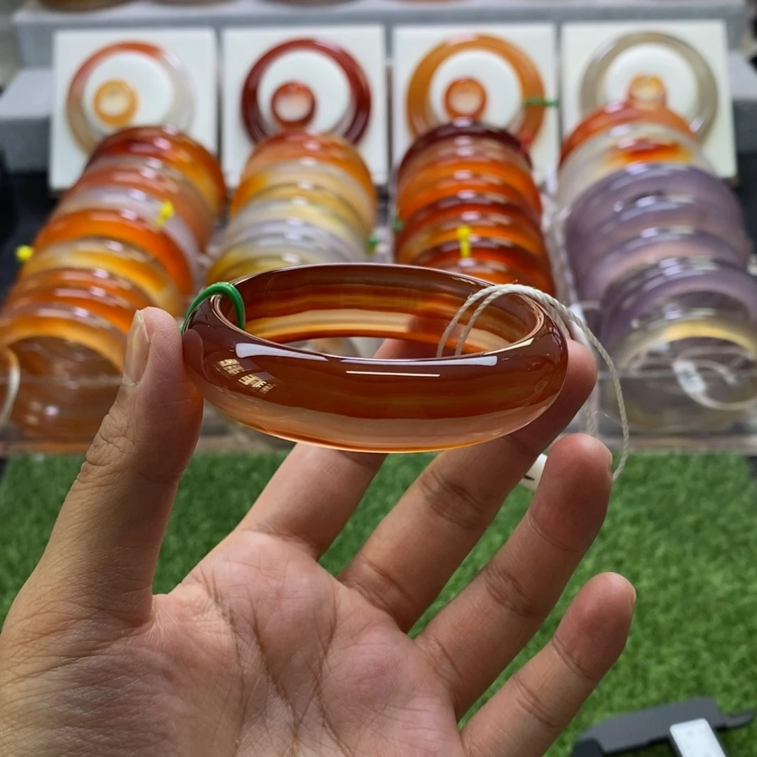 手镯玛瑙/玉髓未镶嵌