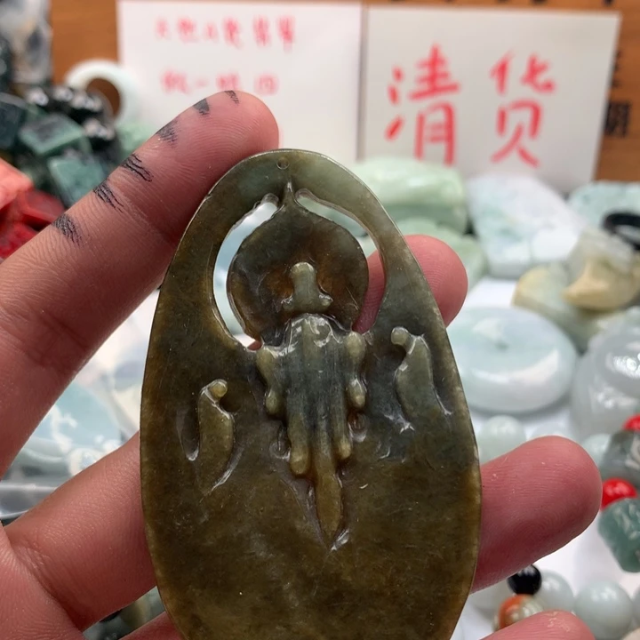 翡翠未镶嵌颈饰保真天然a货翡翠