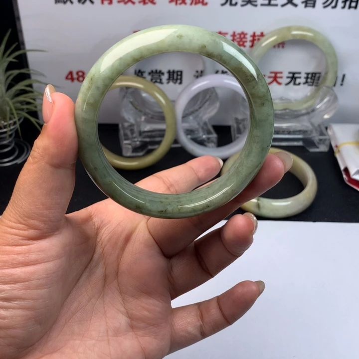 未镶嵌手镯翡翠40