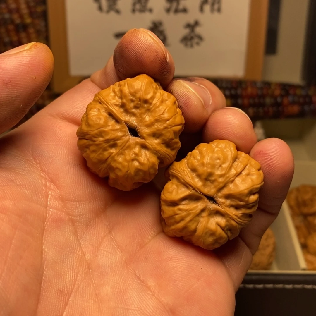 _***霉文玩核桃吊坠蛤蟆头精品
