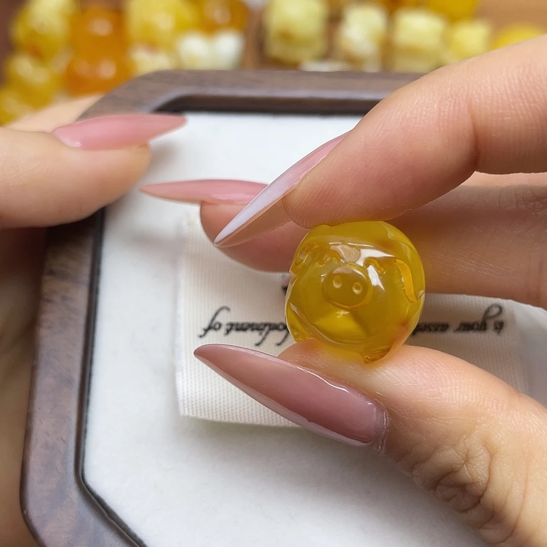 琥珀未镶嵌珠宝奇石