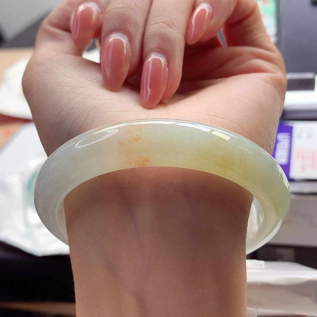 翡翠手镯未镶嵌57-58圈口冰黄翡招米多金