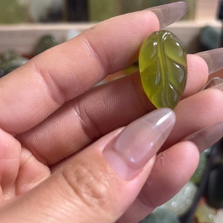 蛇纹石玉合金颈饰