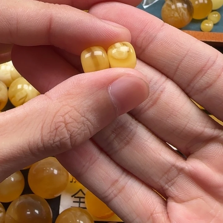 蜜蜡未镶嵌珠宝奇石天然406