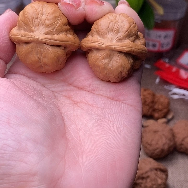 文玩核桃吊坠古蟾