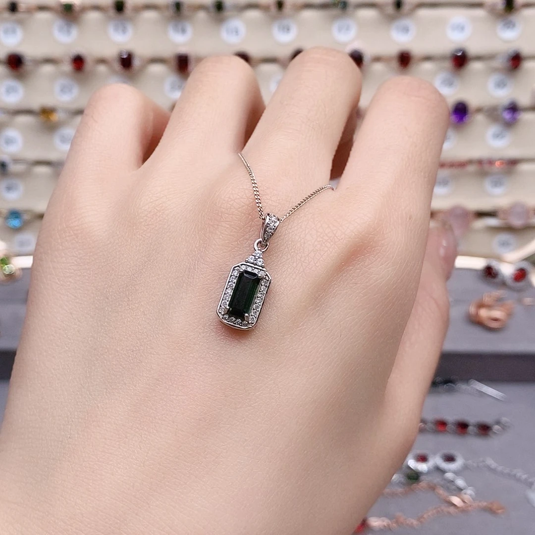 碧玺颈饰银S925镶嵌吊坠