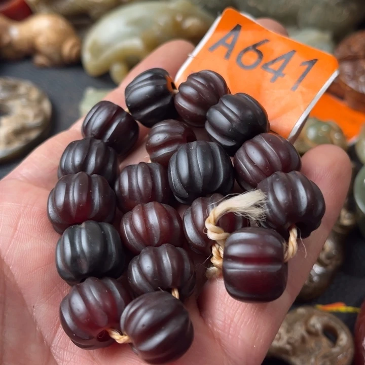 玛瑙/玉髓颈饰合金