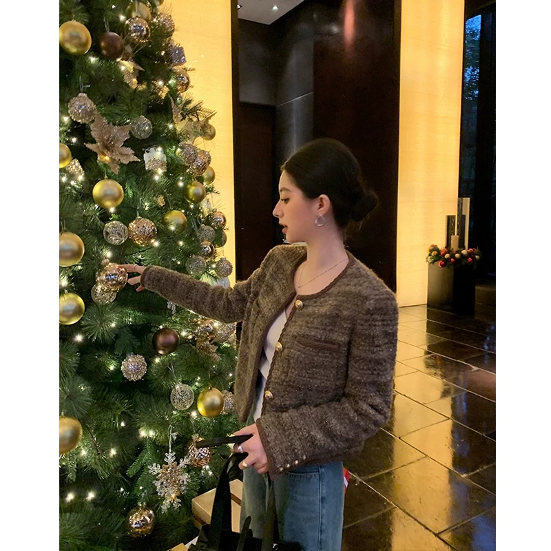 ADA MISS重工闪闪箱型小香圈圈花纱羊毛圆领宽松短外套女早春新款