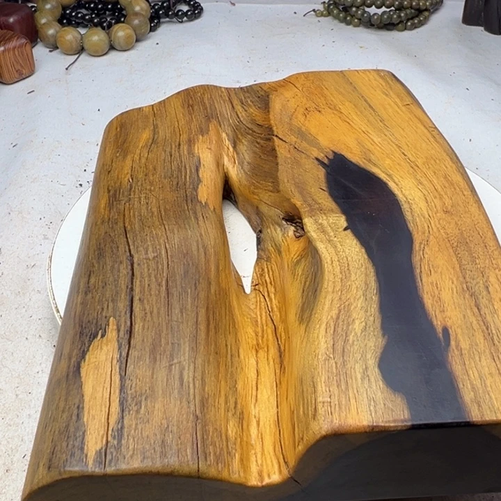 栋***。木千年乌木紫光檀底座