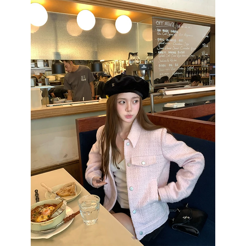 秋季翻领纽扣小香风设计外套女新款短款复古温柔甜美百搭长袖上衣