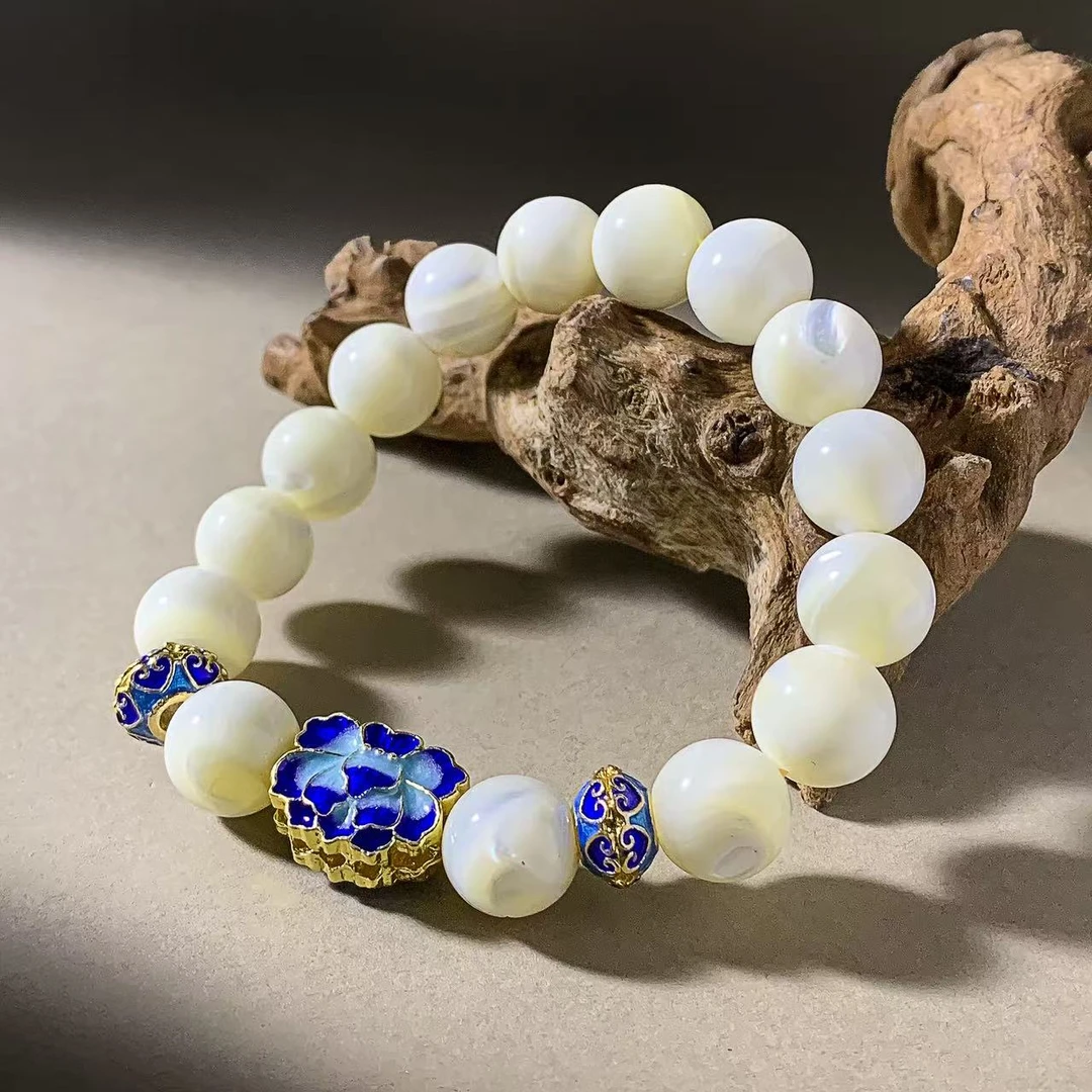 C3864-海之荣耀极光炫彩白 贝壳手串