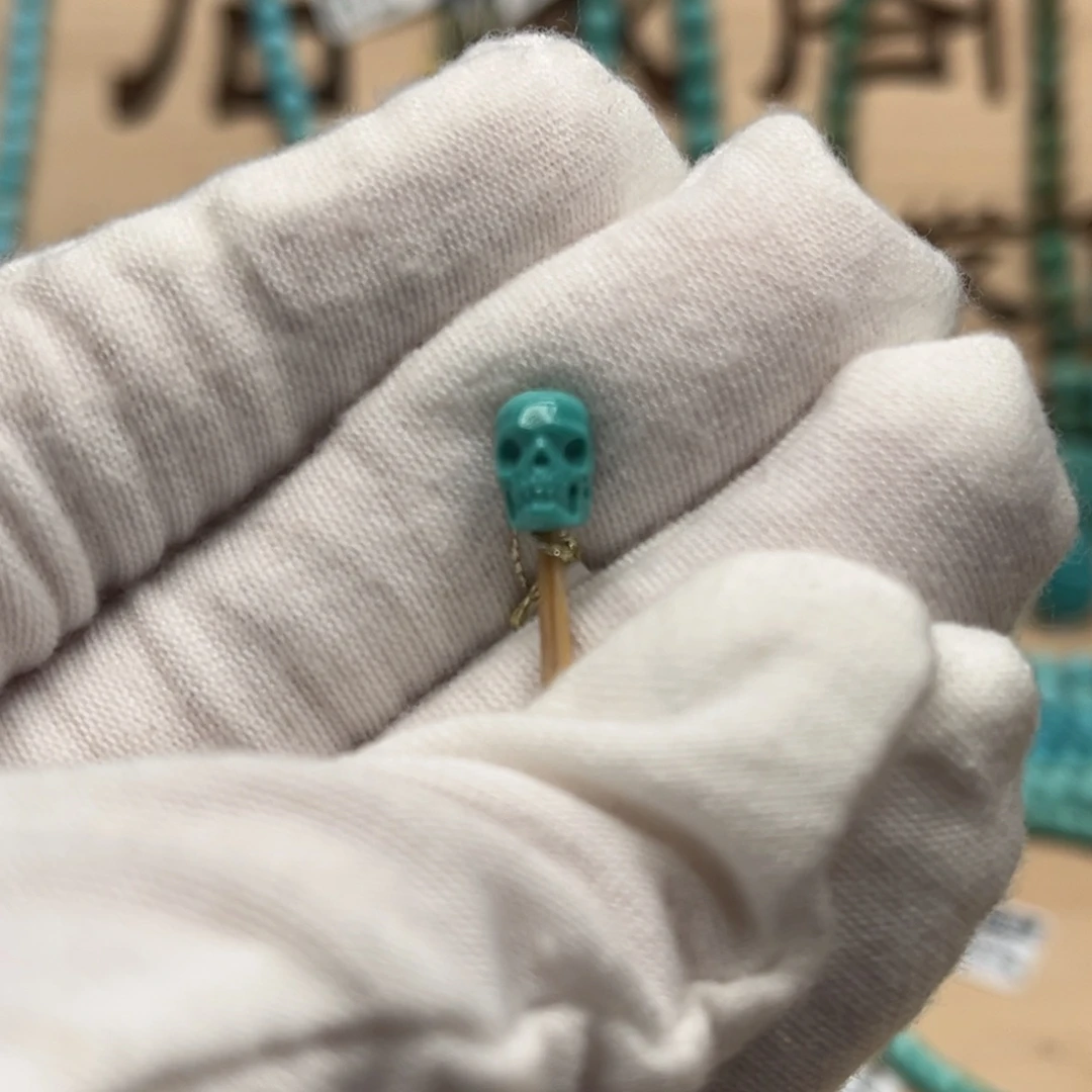 绿松石雕刻未镶嵌