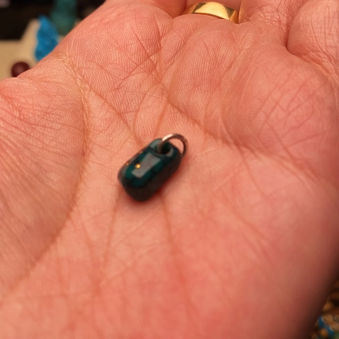 绿松石配饰未镶嵌