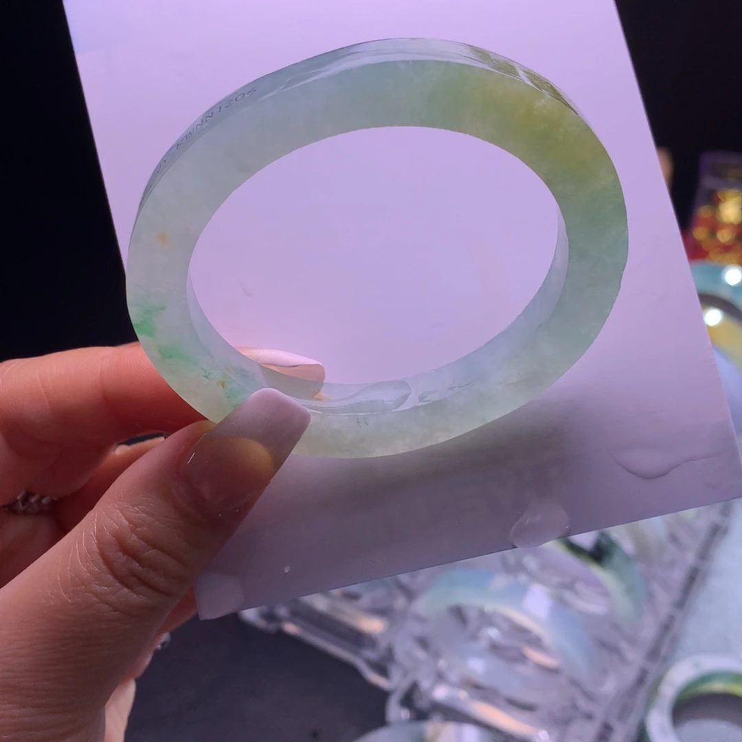 定制翡翠未镶嵌手镯