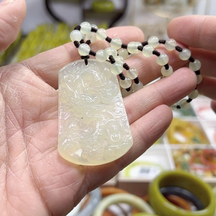 未镶嵌蛇纹石玉手链