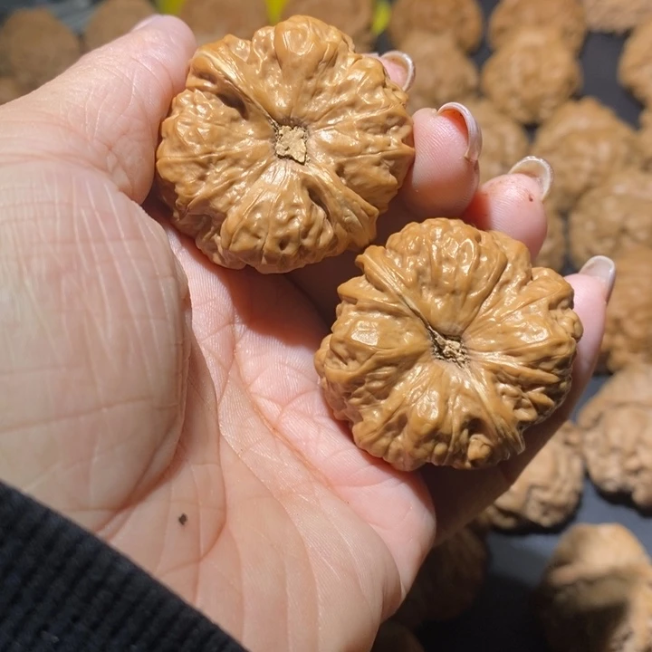 文玩核桃吊坠蛤蟆头38