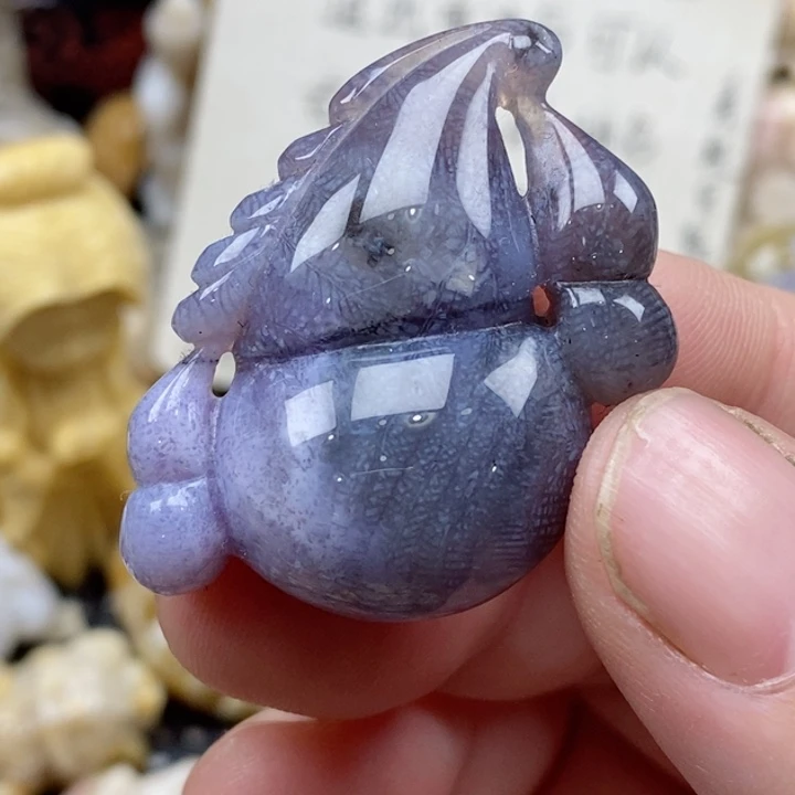 颈饰未镶嵌硅化珊瑚（珊瑚玉）小