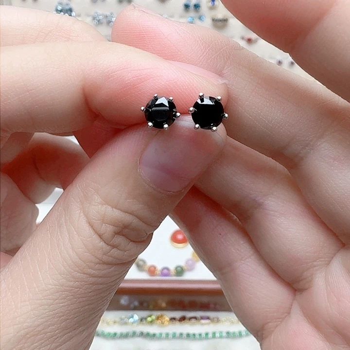 尖晶石耳钉银S925镶嵌耳钉